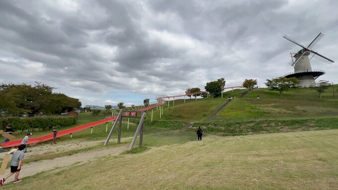長沼フートピア ロング滑り台.jpg