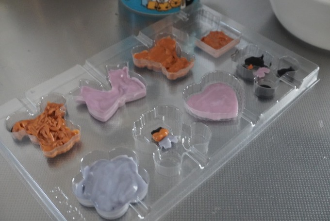 ダイソーチョコスティックチョコペン入れ.JPG