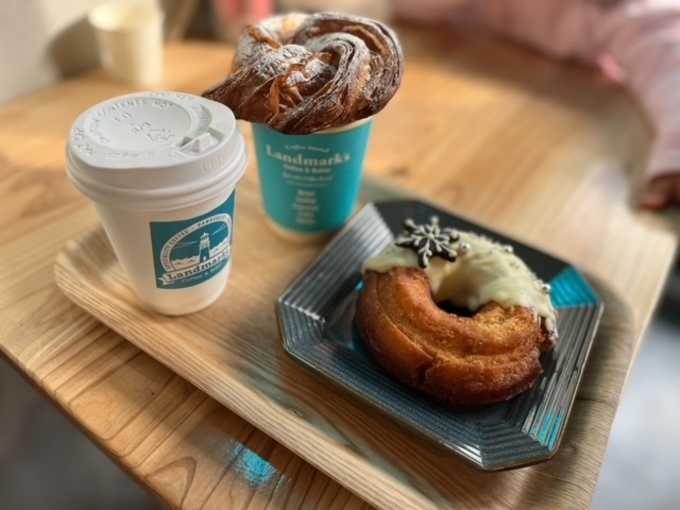 【12/4オープン】ずっしりドーナツやデニッシュもつい注文しちゃう♪浜松駅近カフェ【Landmark's Coffee Stand】