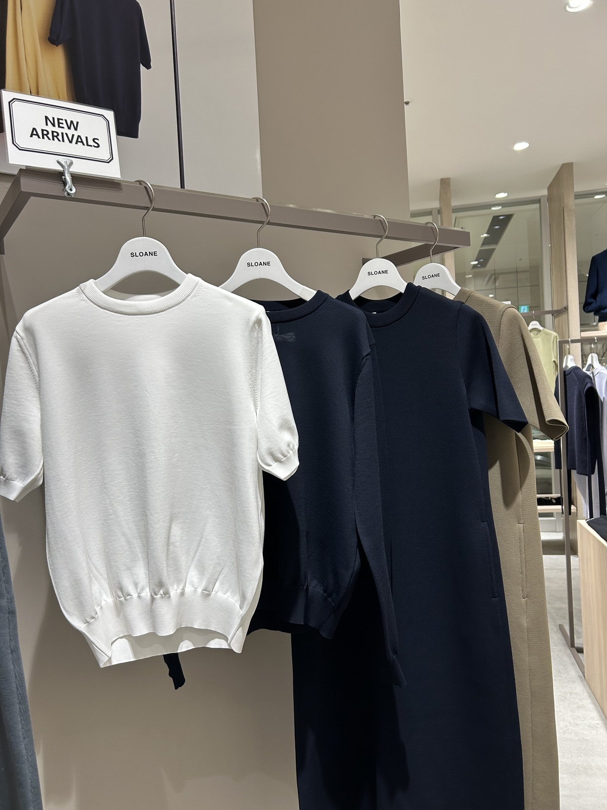 シンプル上品が叶う名品ニット🧶【セノバ2階】スローンさんでみつけたラメニット💖