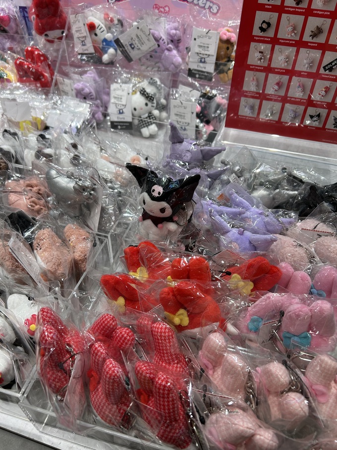 キティちゃんと秋のお出かけをしよう🩷🍂【セノバ3階】and STでサンリオコラボ開催中！